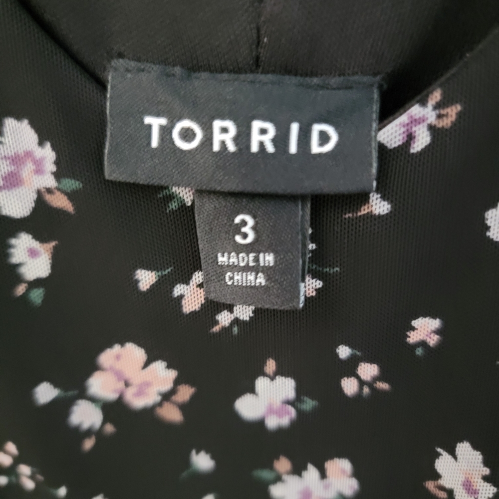 Torrid Flowy Floral Mesh Maxi Dress - Picture 7 of 8